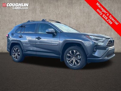 2022 Toyota RAV4 Hybrid XLE Premium