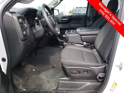 2022 Chevrolet Silverado 1500 4WD Crew Cab 147" Custom