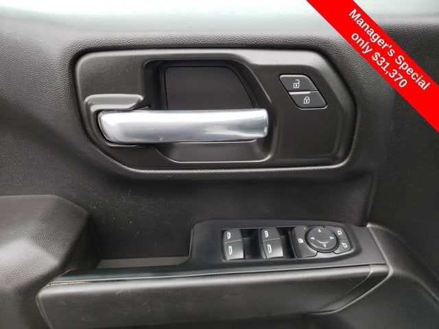 2023 Chevrolet Silverado 1500 4WD Crew Cab 147" Custom