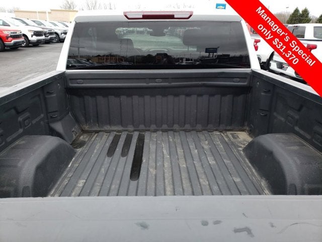 2023 Chevrolet Silverado 1500 4WD Crew Cab 147" Custom