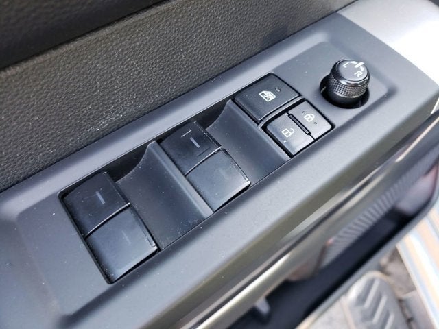 2023 Toyota Tundra 4WD SR5