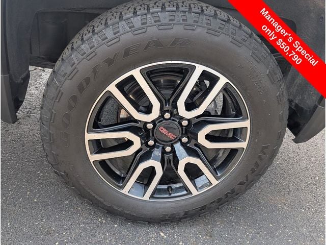 2023 GMC Sierra 1500 AT4
