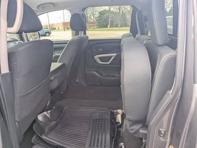 2019 Nissan Titan SV