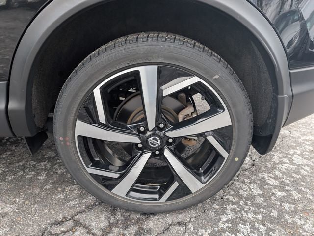 2022 Nissan Rogue Sport SL