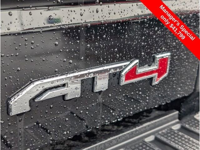 2023 GMC Sierra 1500 AT4