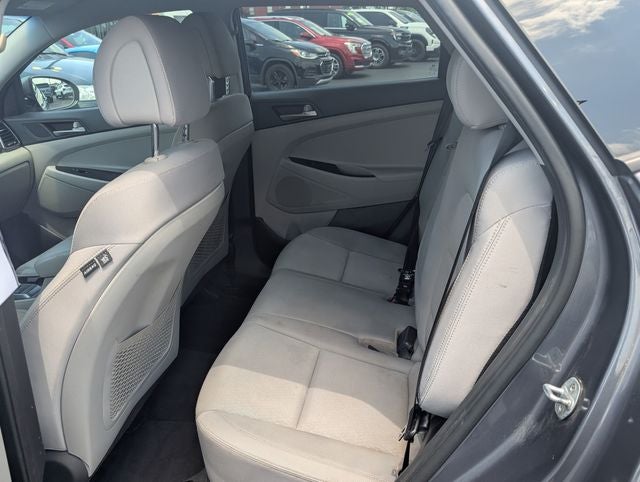 2018 Hyundai TUCSON SE