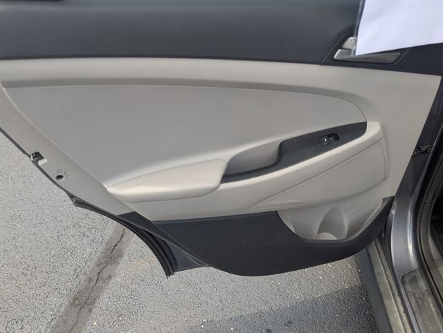 2018 Hyundai TUCSON SE