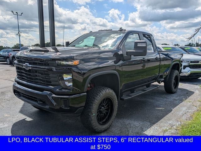2026 Chevrolet Silverado 2500HD Custom