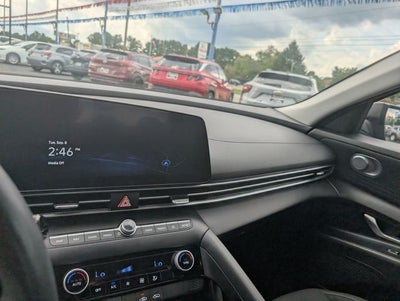 2024 Hyundai ELANTRA SEL