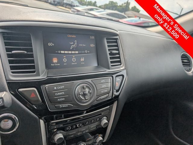 2019 Nissan Pathfinder SV