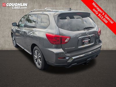 2019 Nissan Pathfinder SV