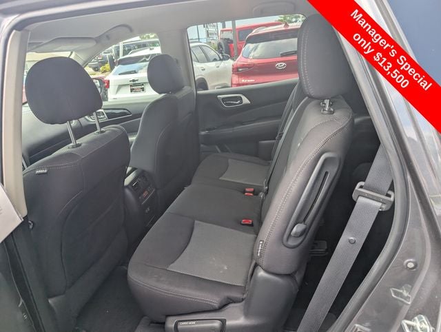 2019 Nissan Pathfinder SV