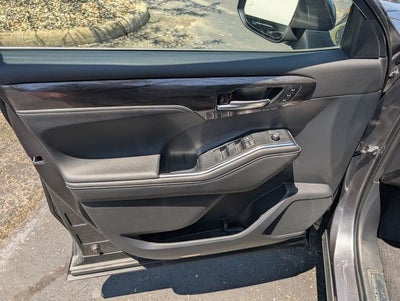 2023 Toyota Highlander Platinum