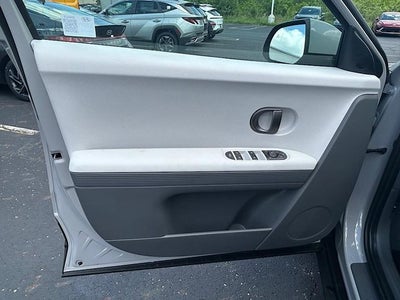 2025 Hyundai IONIQ 5 SEL