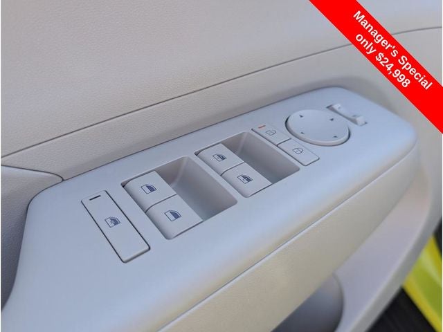 2025 Hyundai KONA SEL Convenience