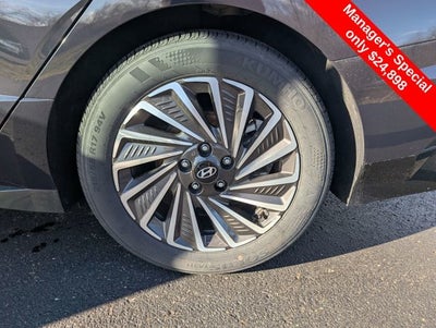 2024 Hyundai SONATA HYBRID SEL