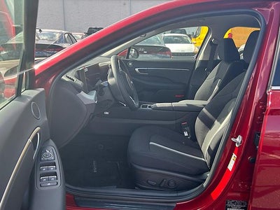 2025 Hyundai SONATA HYBRID SEL