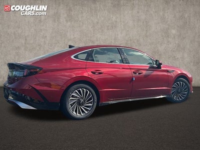 2025 Hyundai SONATA HYBRID SEL