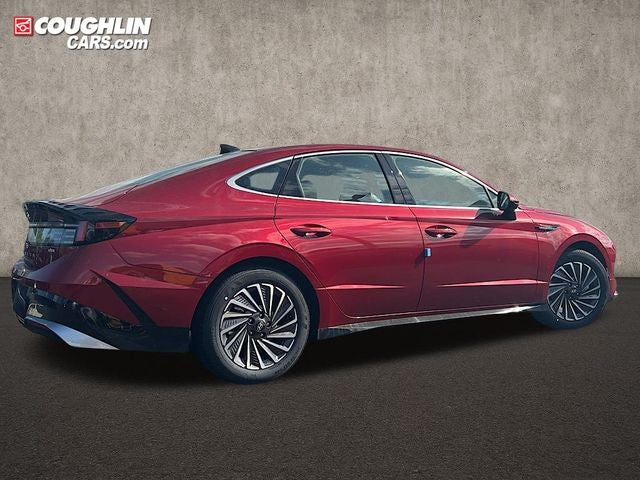 2025 Hyundai SONATA HYBRID SEL