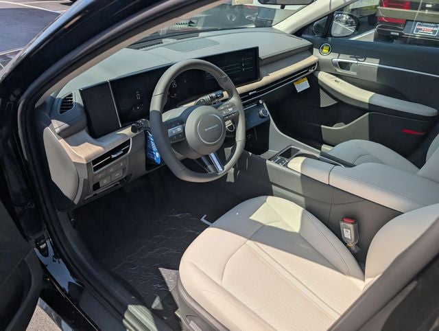 2026 Hyundai SONATA HYBRID SEL