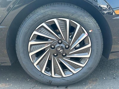 2025 Hyundai SONATA HYBRID Limited