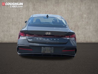 2024 Hyundai ELANTRA SEL