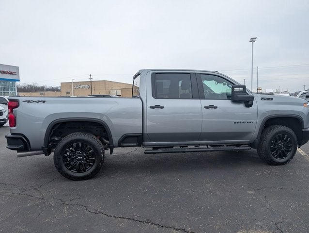 2025 Chevrolet Silverado 2500HD 4WD Crew Cab 159" Custom