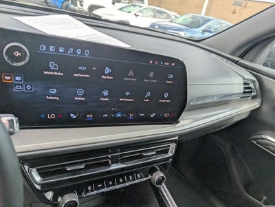 2026 Chevrolet Traverse AWD LT