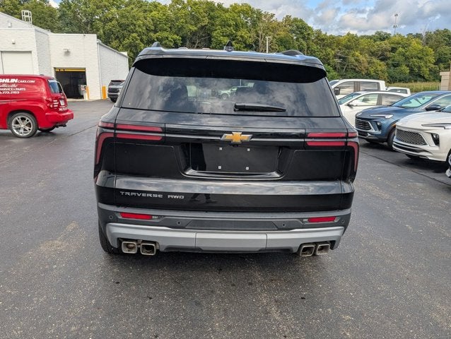 2026 Chevrolet Traverse AWD LT