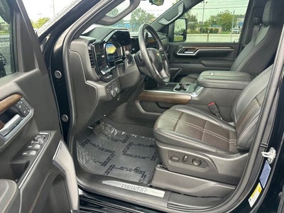 2025 Chevrolet Silverado 3500HD High Country