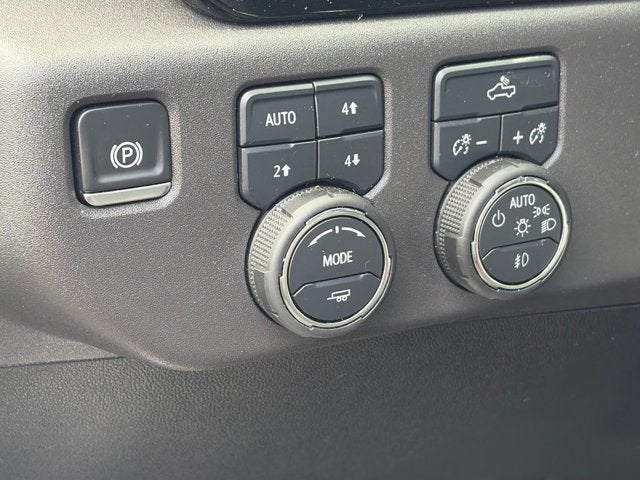 2025 Chevrolet Silverado 1500 LT Trail Boss