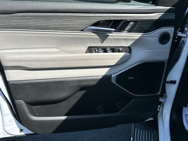 2023 Jeep Wagoneer L Series III