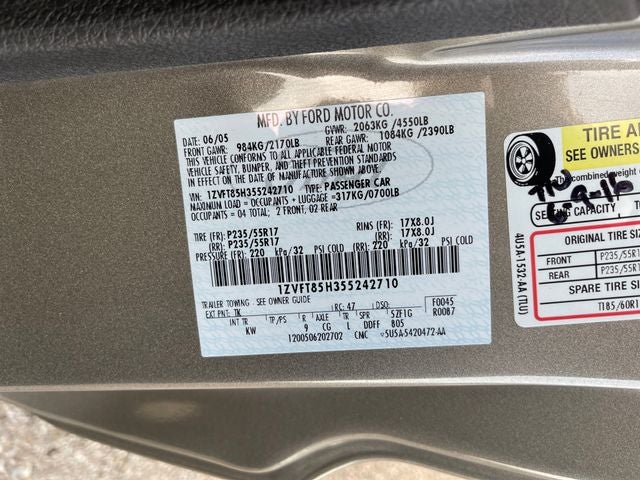 2005 Ford Mustang GT Premium