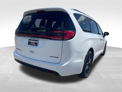 2025 Chrysler Pacifica Limited