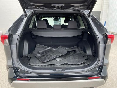 2022 Toyota RAV4 Hybrid SE