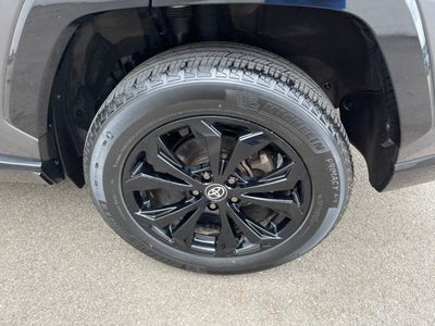 2022 Toyota RAV4 Hybrid SE