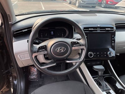 2022 Hyundai TUCSON SE