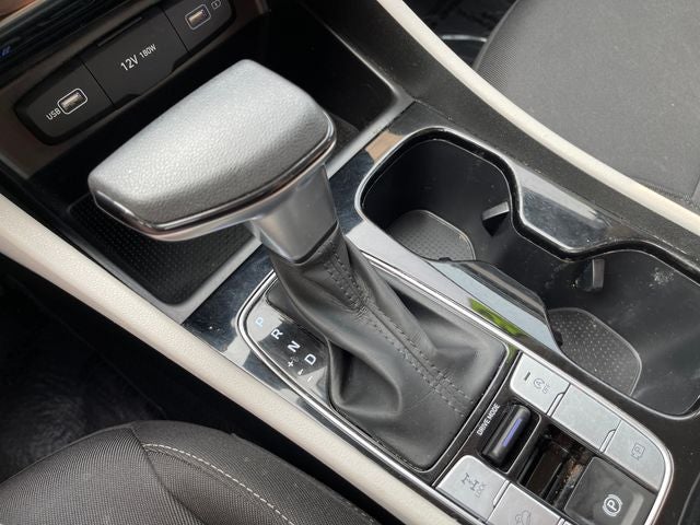 2022 Hyundai TUCSON SE