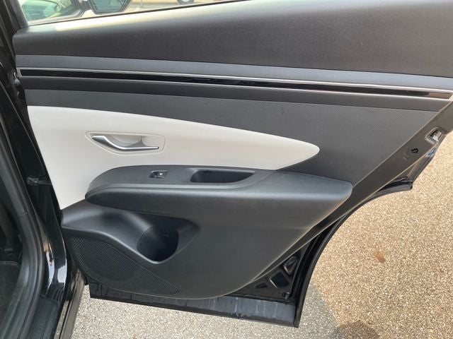 2022 Hyundai TUCSON SE