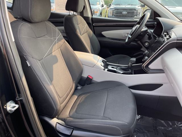 2022 Hyundai TUCSON SE