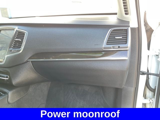 2018 Volvo XC90 T5 Momentum