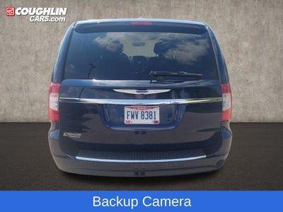 2013 Chrysler Town & Country Touring