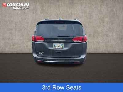 2017 Chrysler Pacifica Touring L Plus