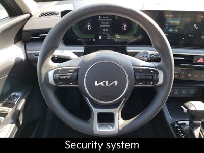 2025 Kia K5 LXS