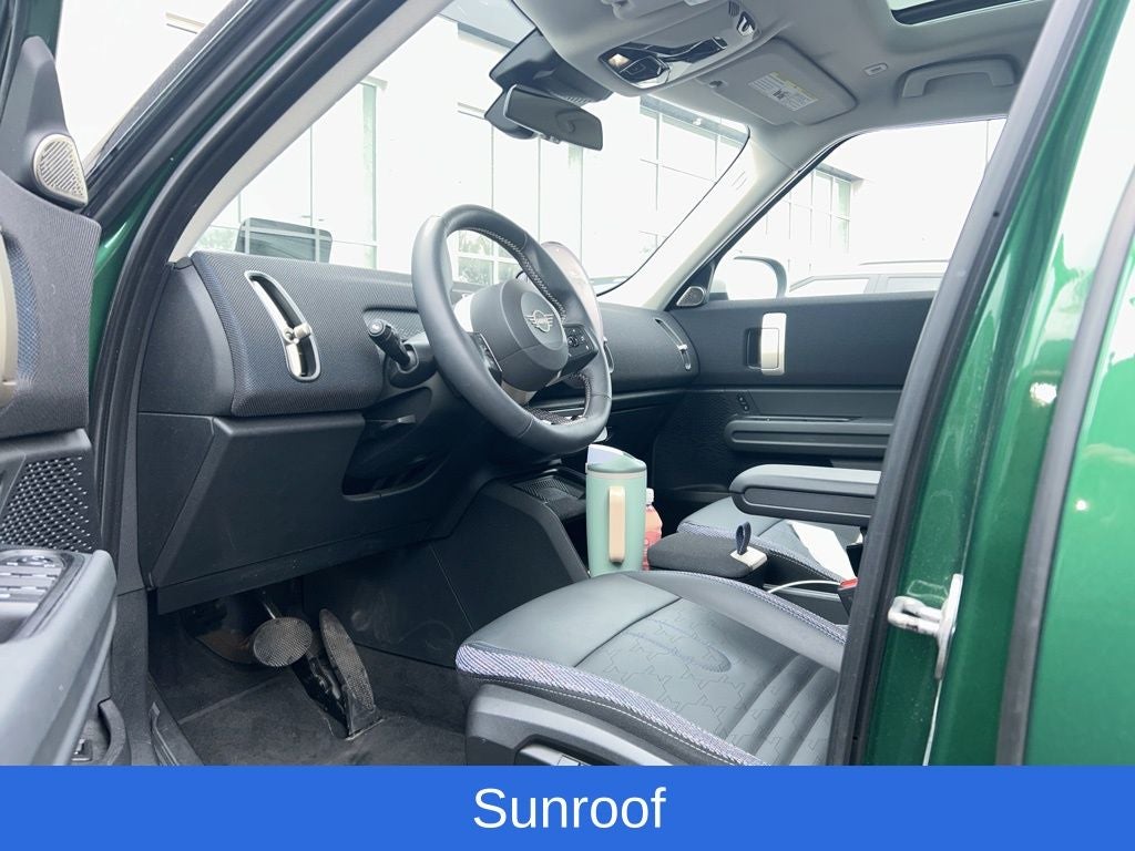 2025 MINI Cooper S Countryman Iconic