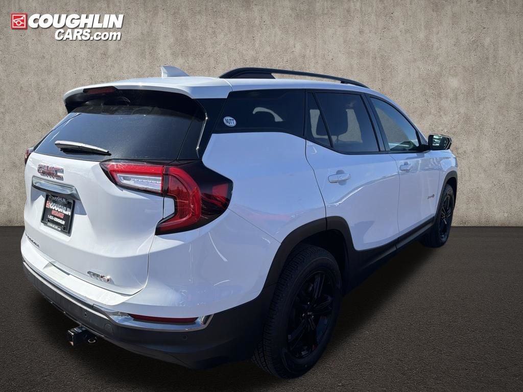 2024 GMC Terrain AT4