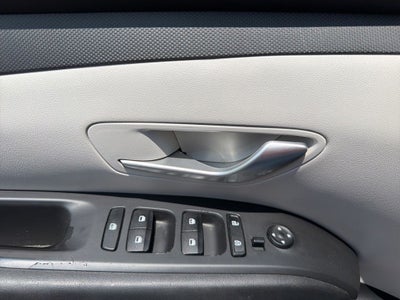 2022 Hyundai TUCSON SE