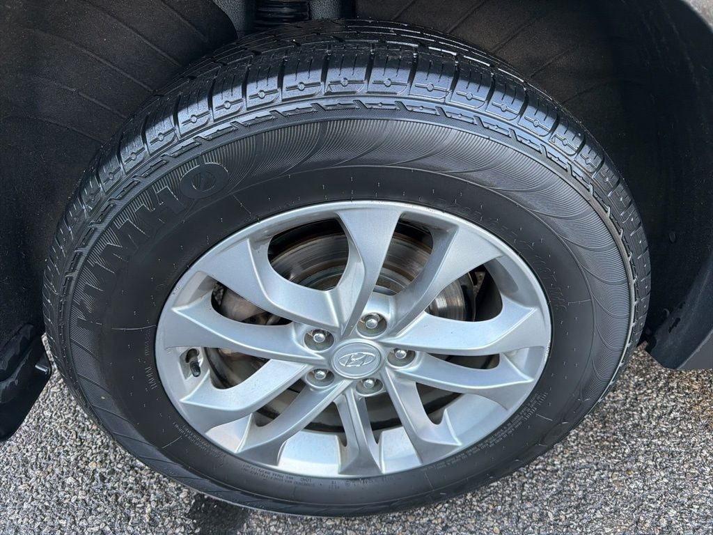 2019 Hyundai SANTA FE SE