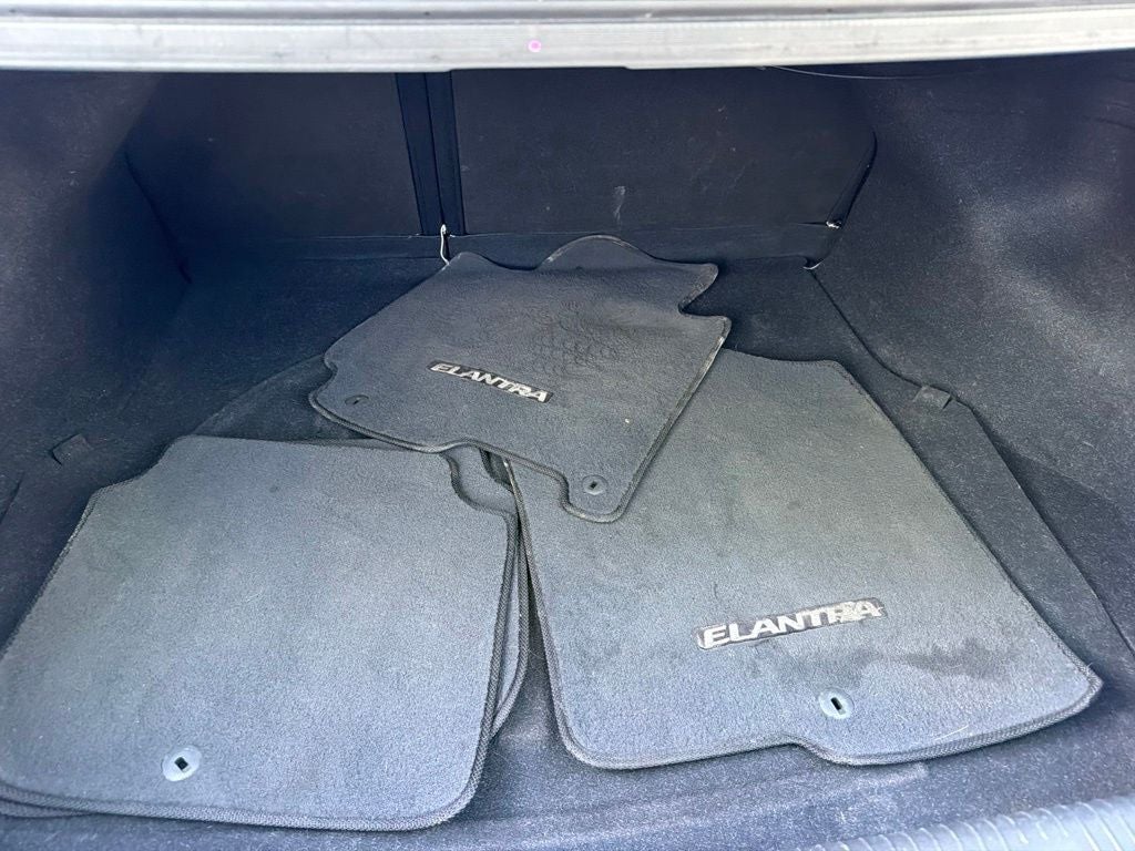 2013 Hyundai ELANTRA GS