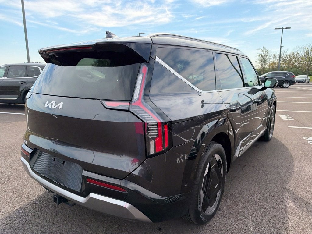 2024 Kia EV9 Land